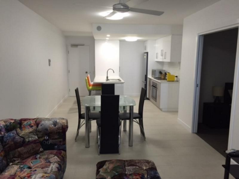 402/2-4 Victoria Parade, Rockhampton City QLD 4700